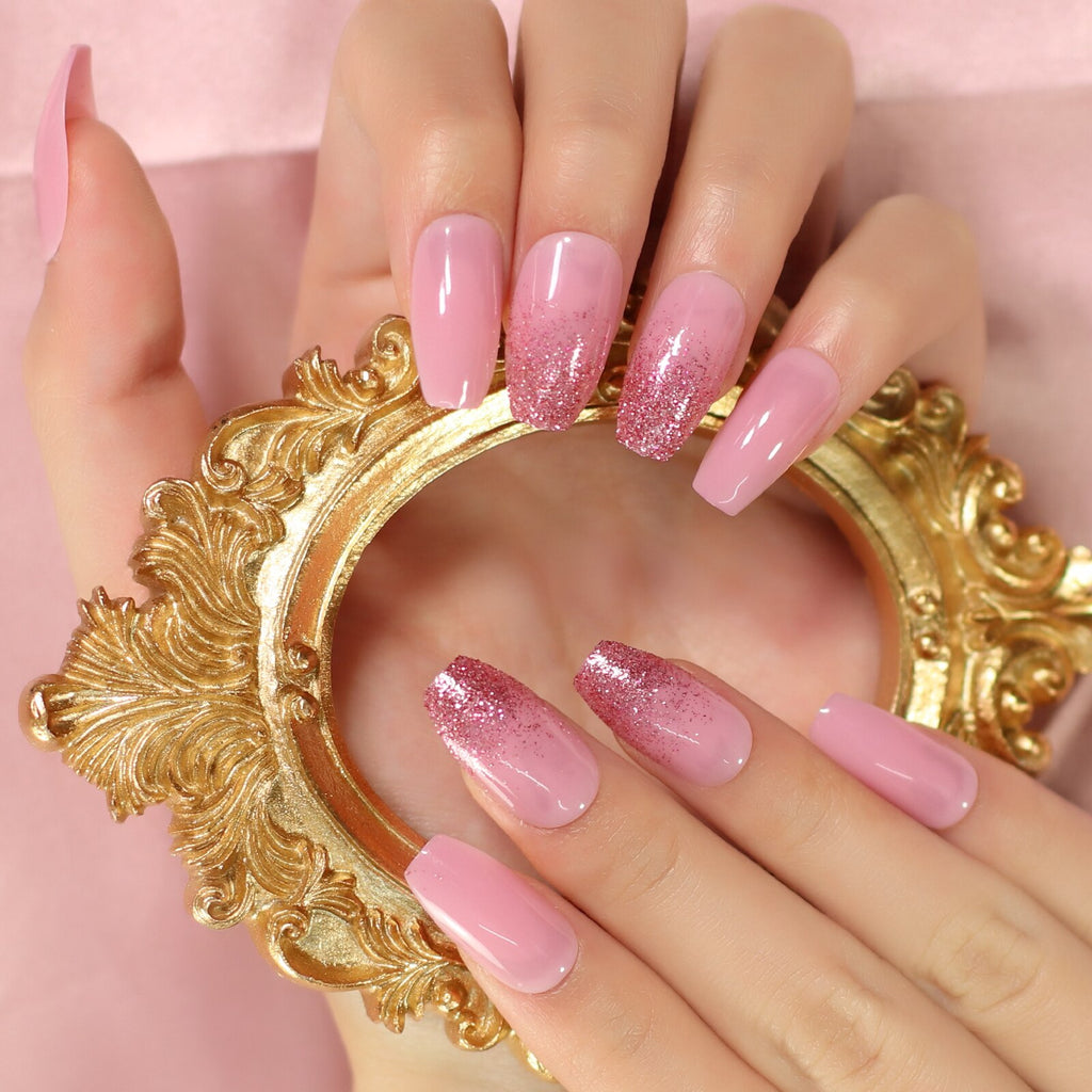 Nails Context: Gold French Manicure